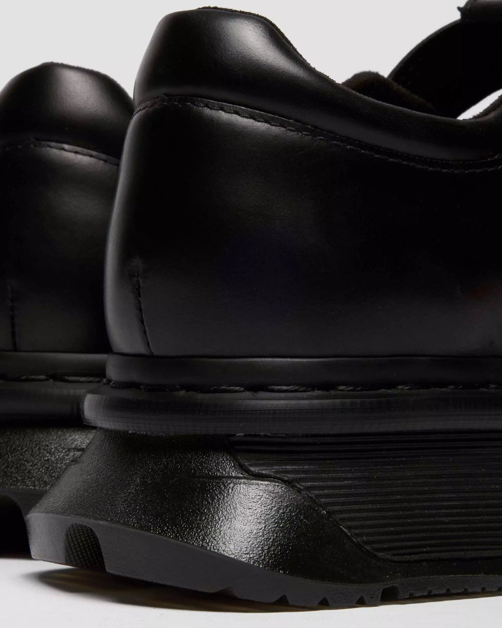 Qubist Fisherman Soft Leather Buckle Shoes