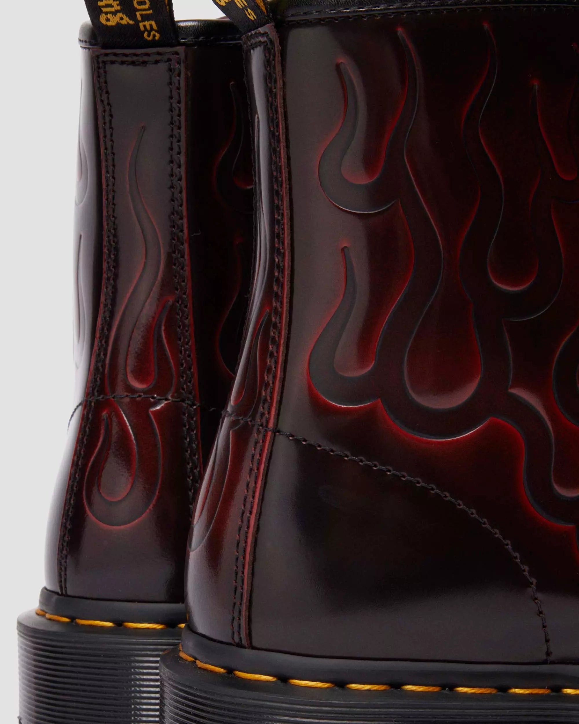 1460 Inferno Arcadia Rub Off Leather Boots
