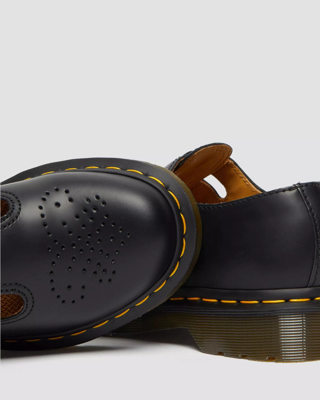 8065 Smooth Leather Mary Jane Shoes