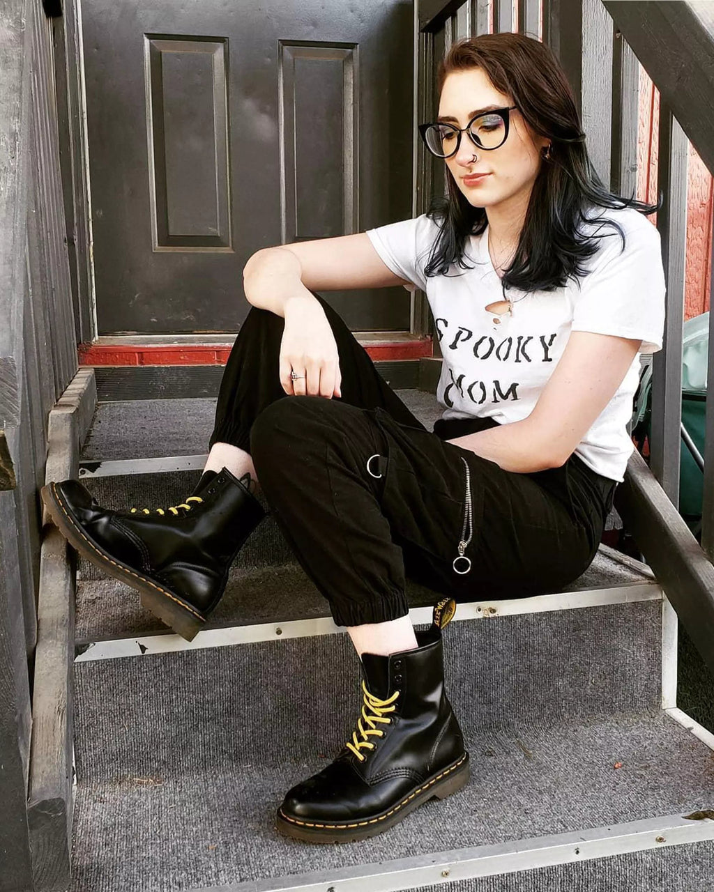 1460 WOMEN'S Smooth Leather Lace Up Boots