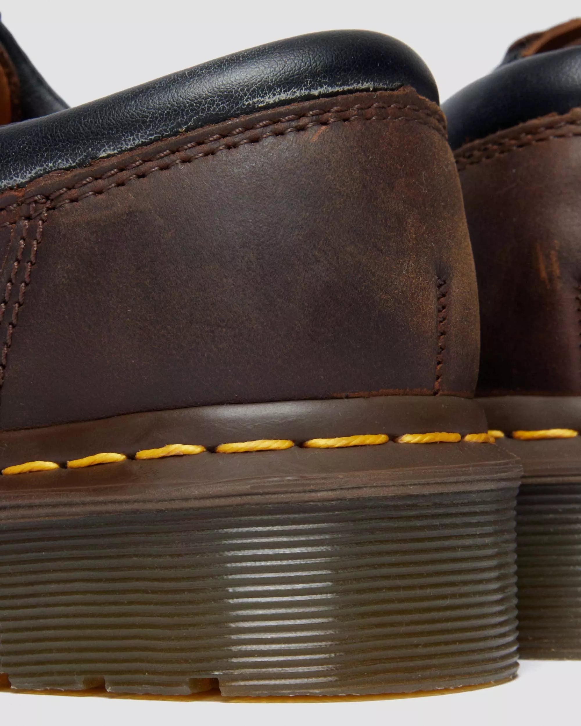 8053 Crazy Horse Leather Casual Shoes