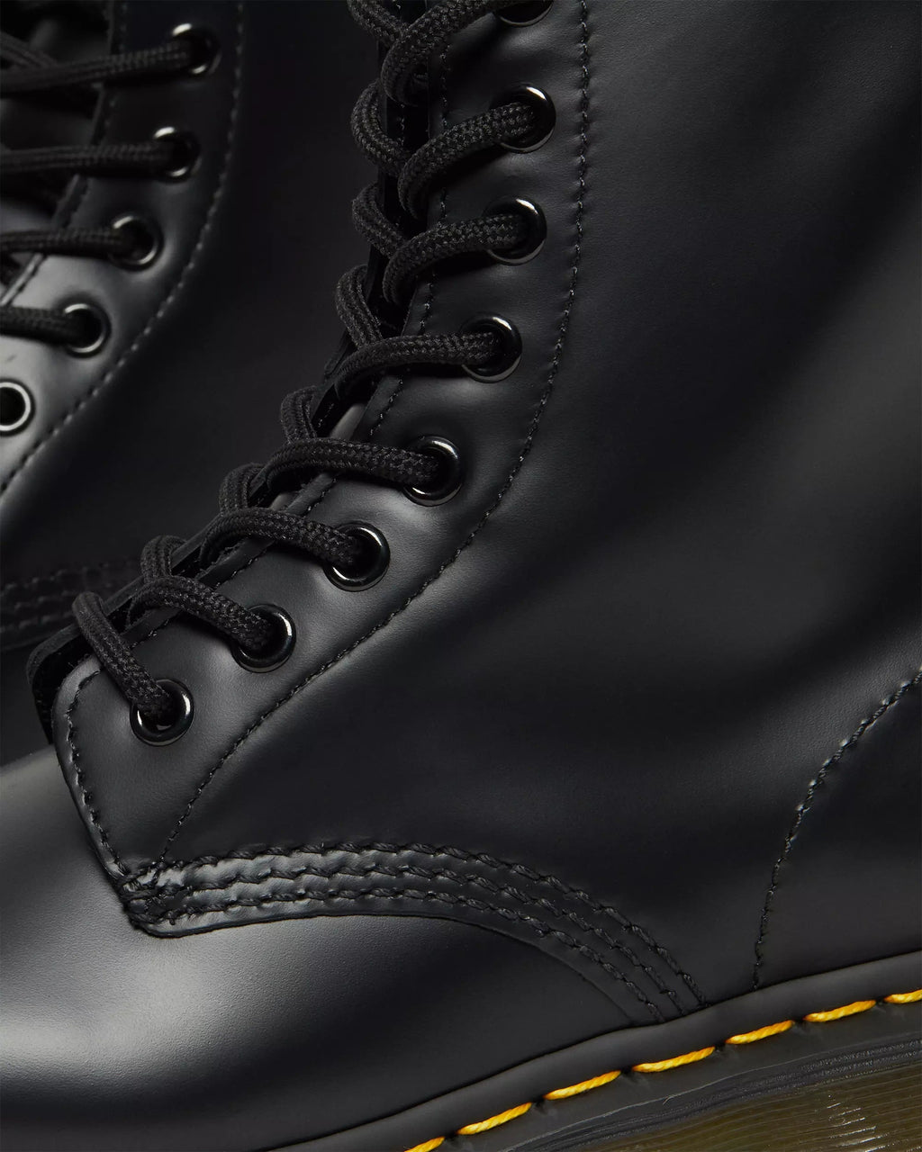 1460 WOMEN'S Smooth Leather Lace Up Boots