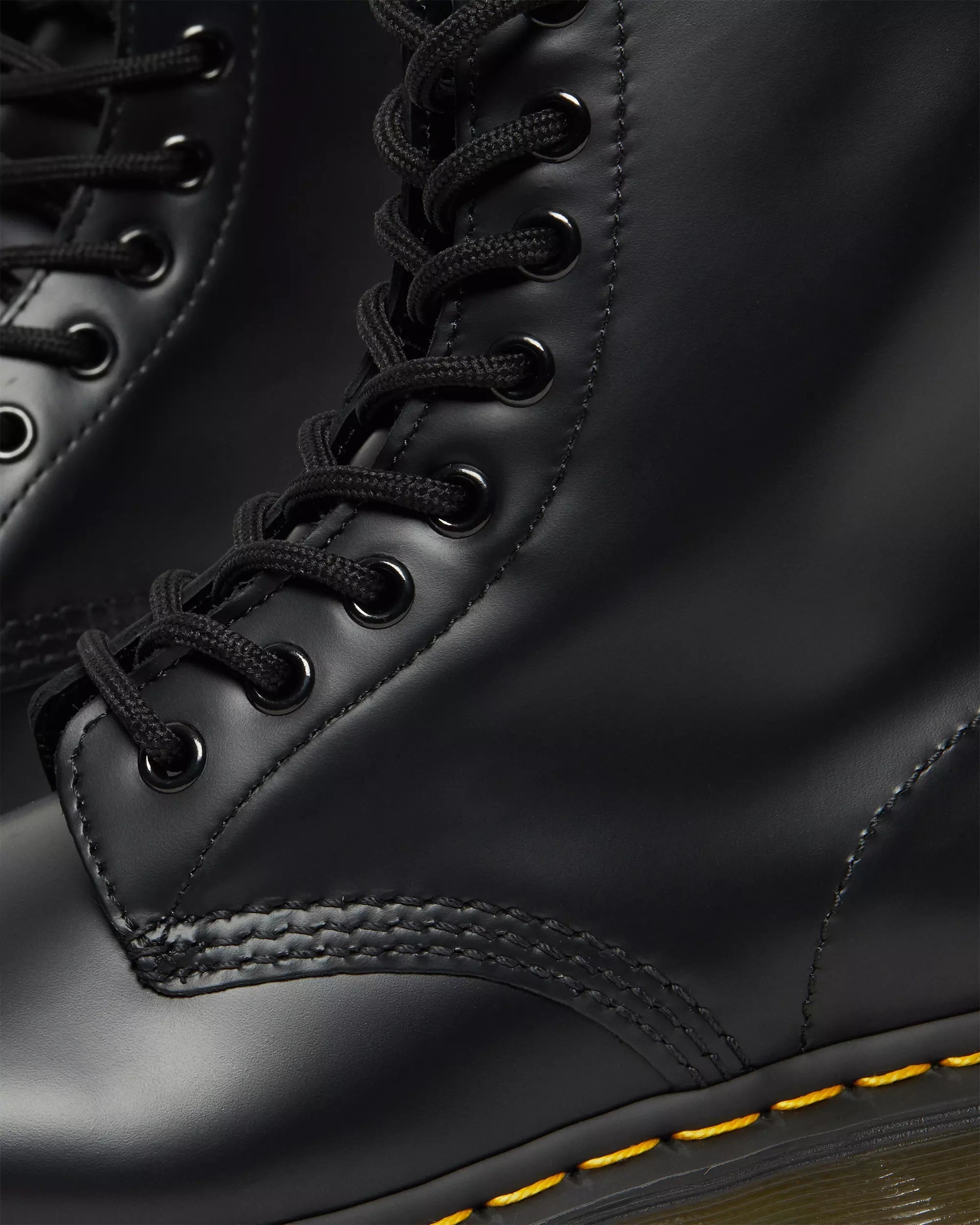 1460 WOMEN'S Smooth Leather Lace Up Boots