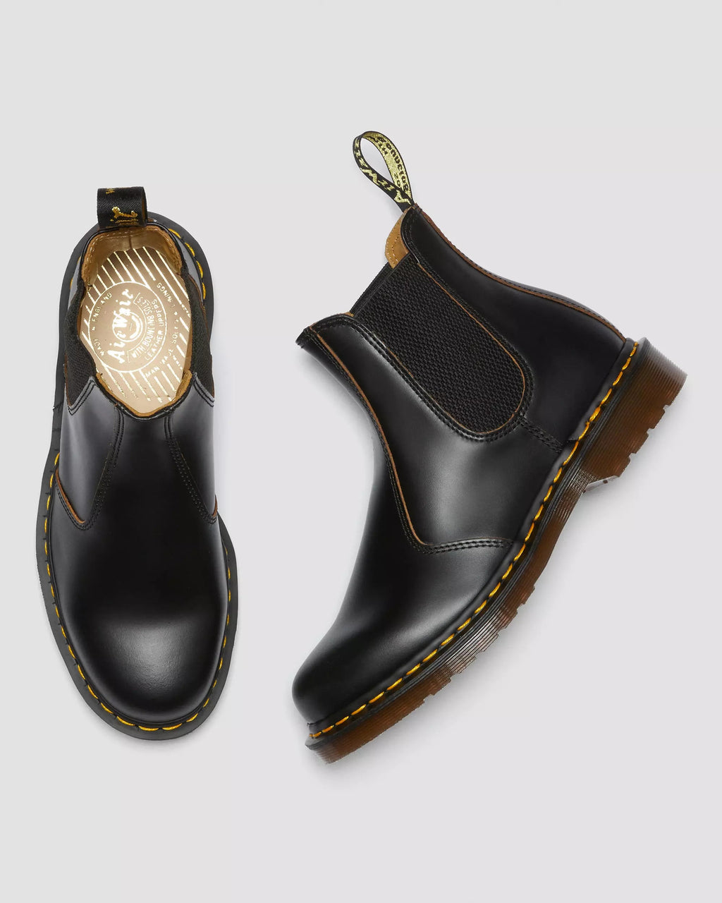 2976 Vintage Made In England Leather Chelsea Boots