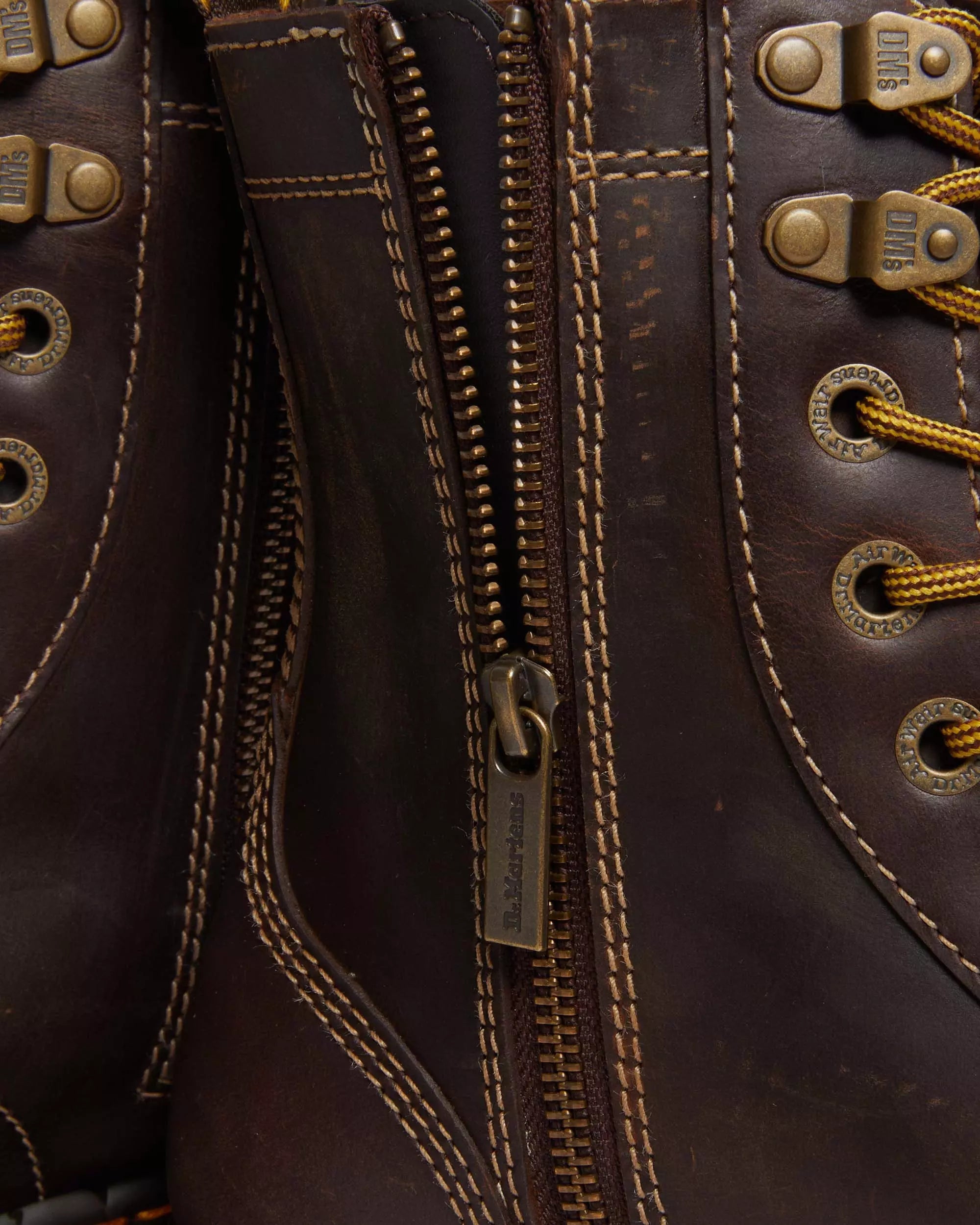 JADON ARC Crazy Horse Platform Boots