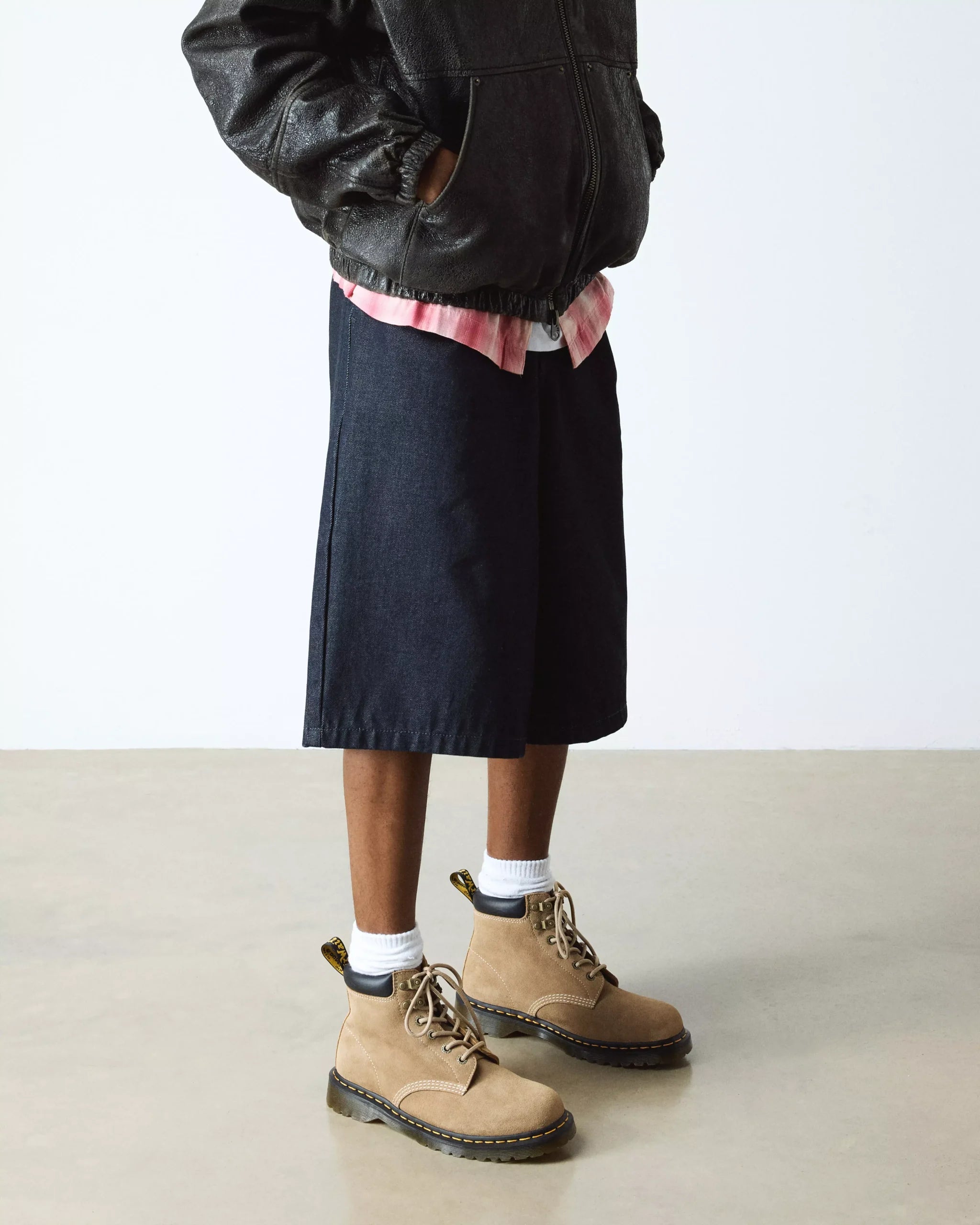 939 Waxy Suede Ankle Boots
