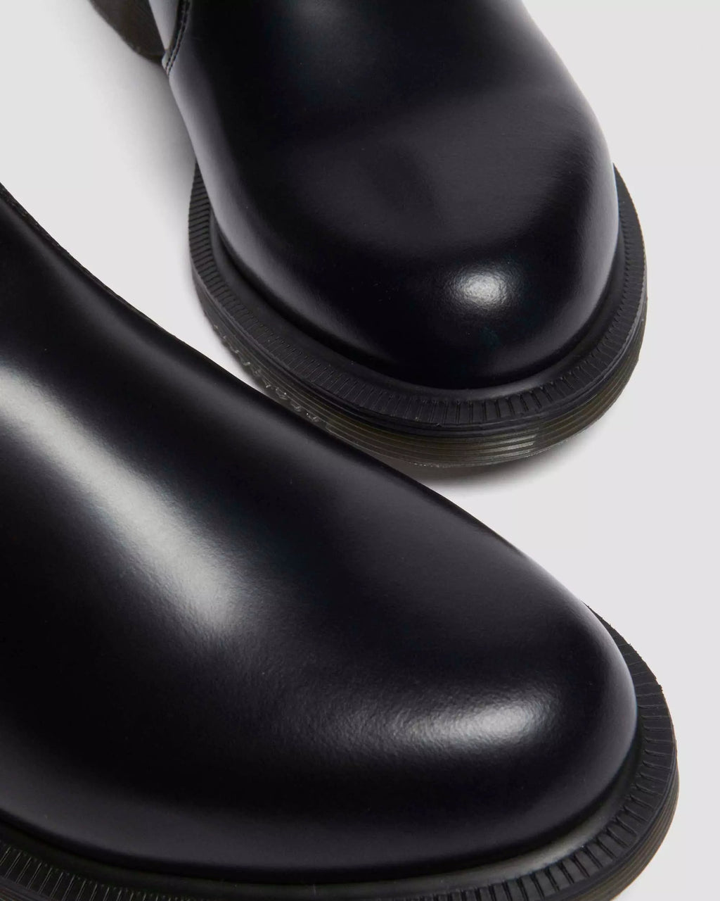FLORA Smooth Leather Chelsea Boots