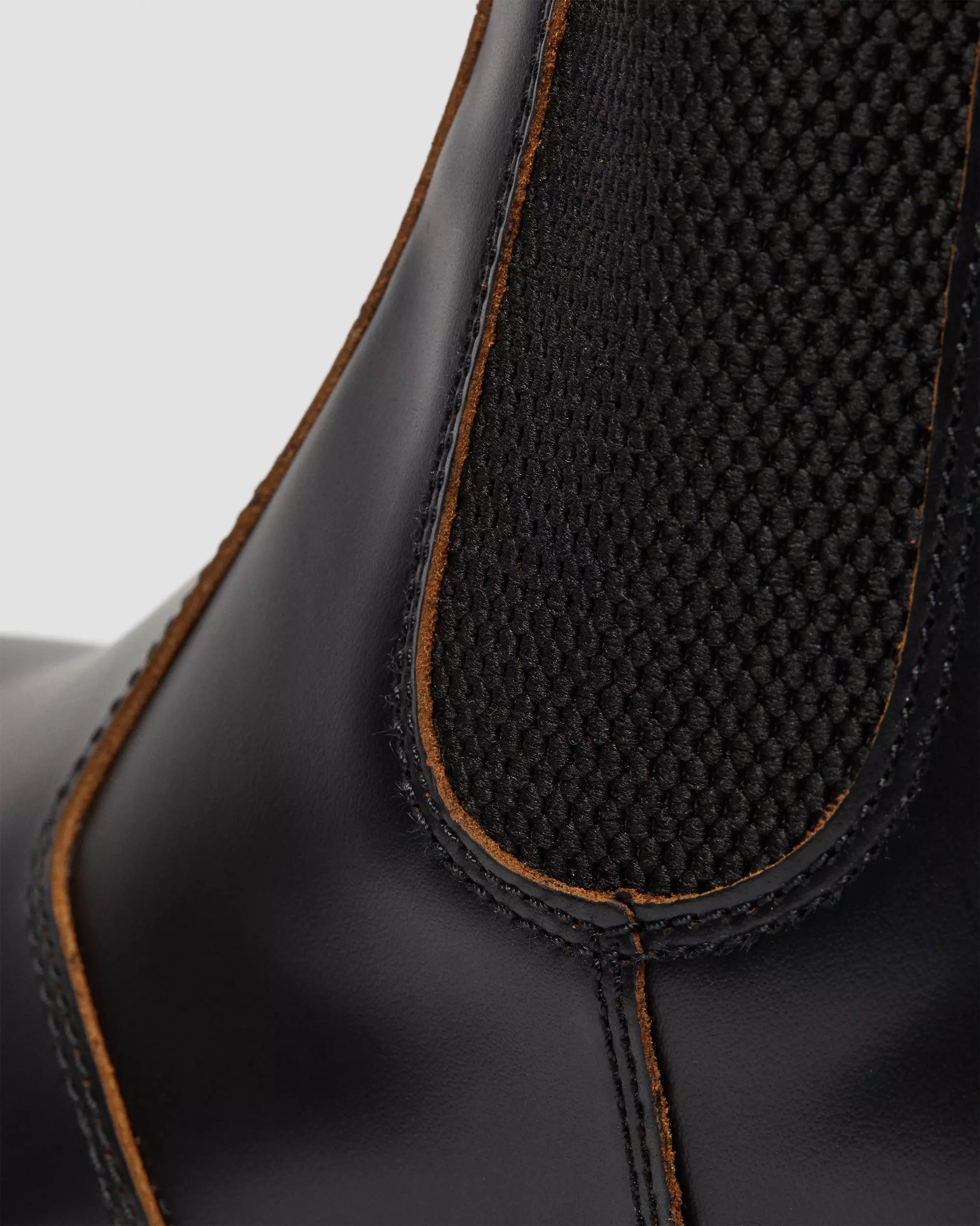 2976 Vintage Made In England Leather Chelsea Boots