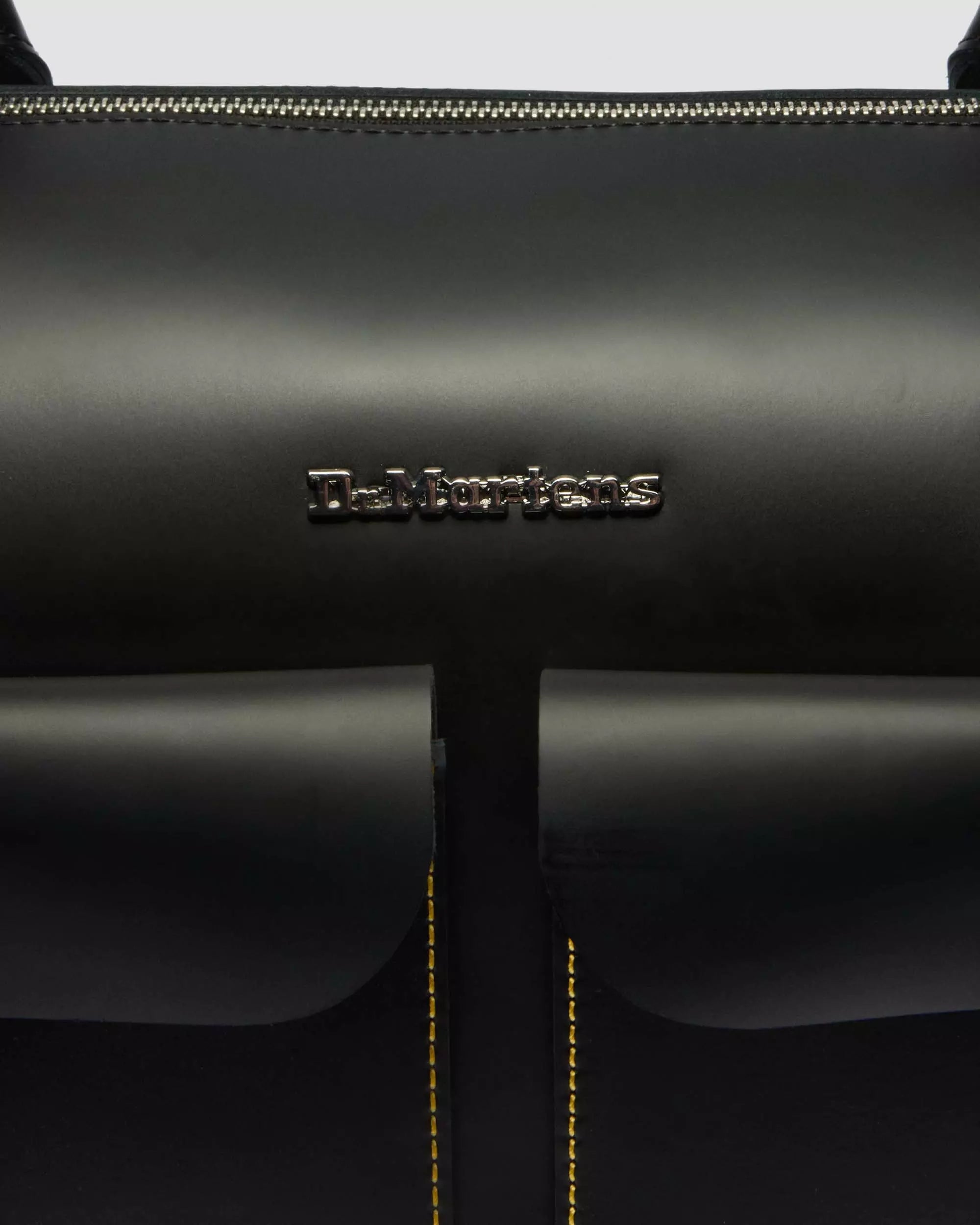 Daytripper Kiev Leather Bag