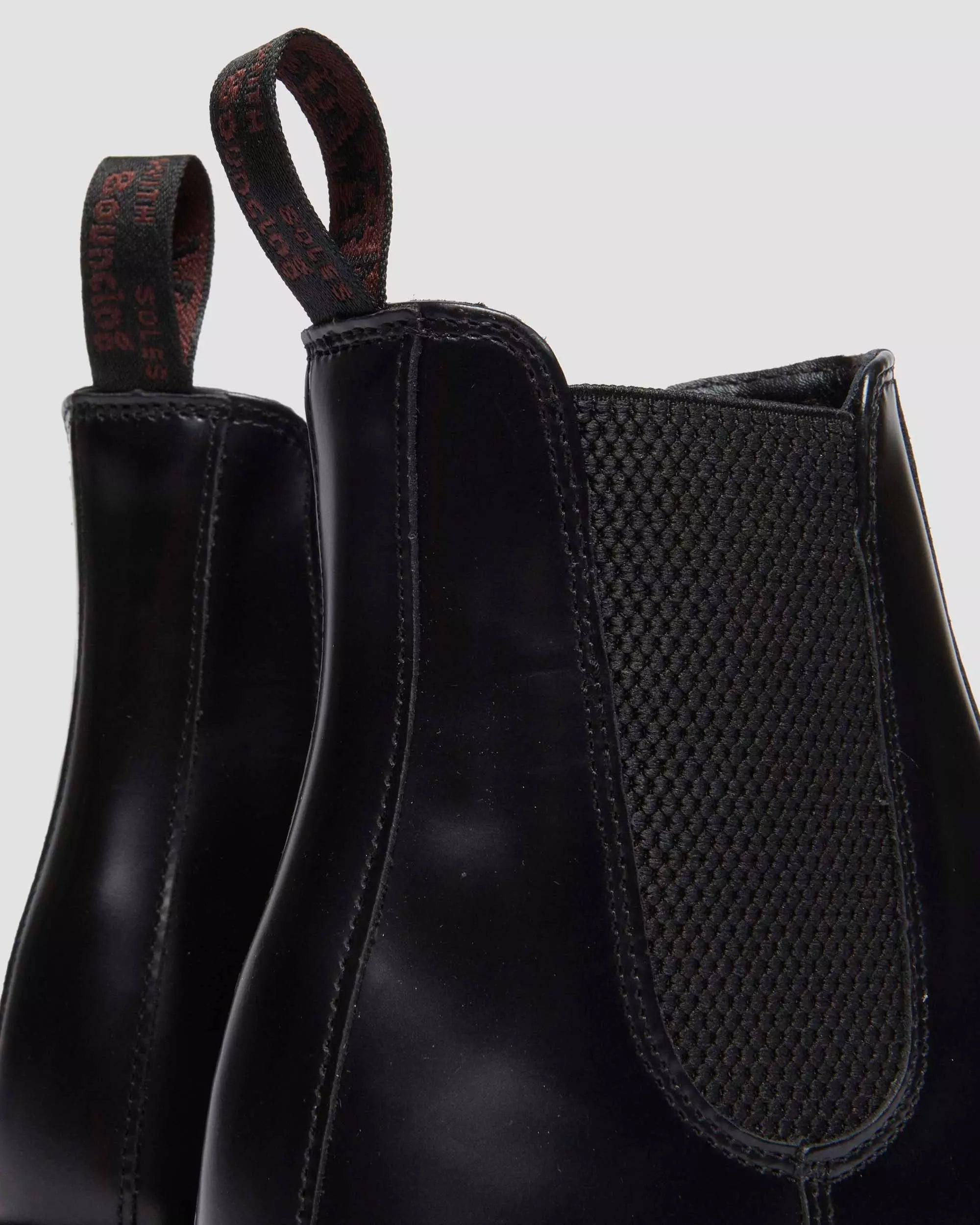 FLORA Smooth Leather Chelsea Boots