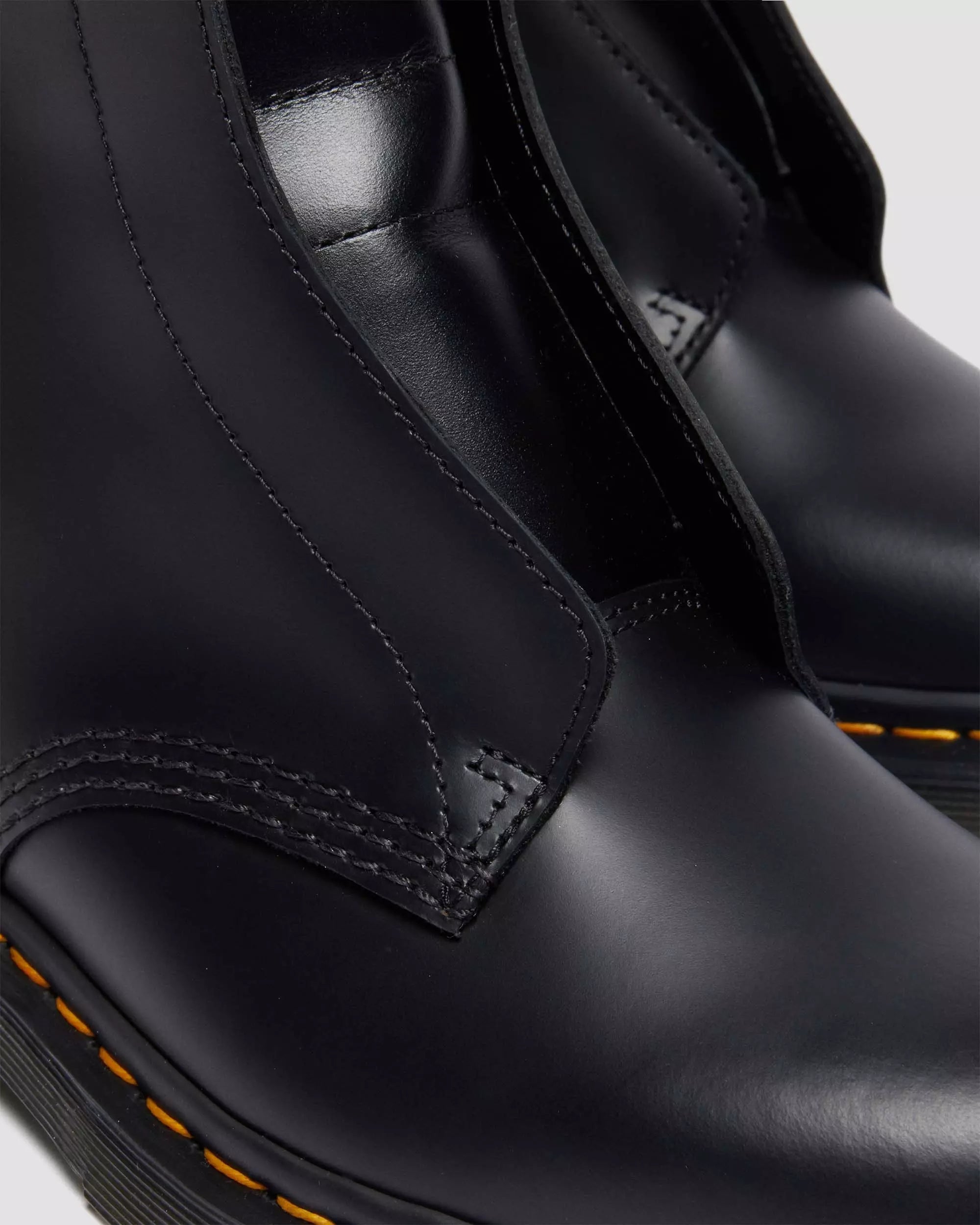1460 LACELESS Smooth Leather Slip On Boots