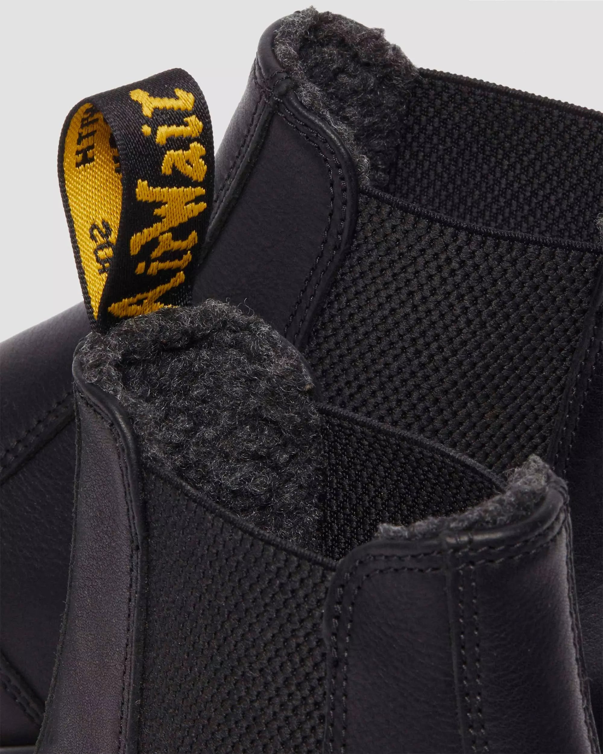 2976 Grizzly Fleece Lined Chelsea Boots